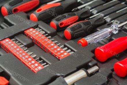 Чемодан с набором инструметов Swiss Tools 187 предметов оптом 