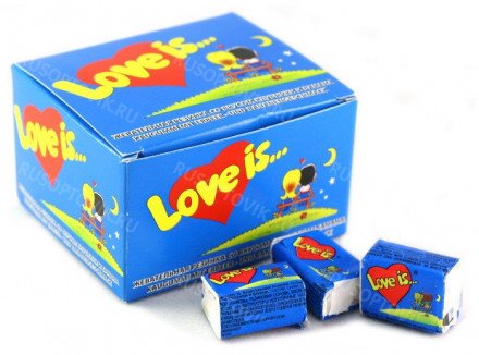 Блок жвачек Love is — "Банан-Клубника" (20 шт) оптом 